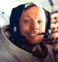 Je li Nil Armstrong malo slagao o najpoznatijoj rečenici u istoriji? Je li Nil Armstrong malo slagao o najpoznatijoj rečenici u istoriji?