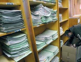 Otvaranje tajnih dosijea u Srbiji: Objavljivanje imena doušnika odgovornih za ljudske tragedije? Otvaranje tajnih dosijea u Srbiji: Objavljivanje imena doušnika odgovornih za ljudske tragedije?