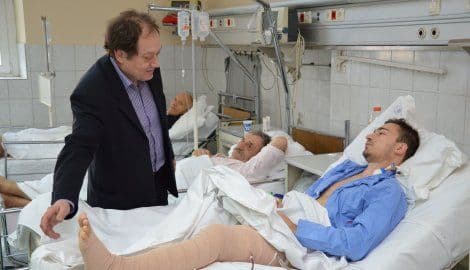 Uhapšen napadač koji je za Novu godinu izbo sedmoricu na Trgu Republike Uhapšen napadač koji je za Novu godinu izbo sedmoricu na Trgu Republike