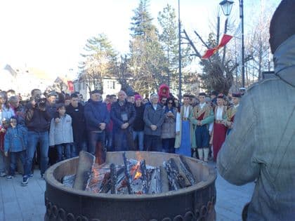 I ove godine odvojeno nalaganje badnjaka I ove godine odvojeno nalaganje badnjaka