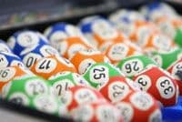 Španska lutrija danas podijelila 840 miliona eura Španska lutrija danas podijelila 840 miliona eura