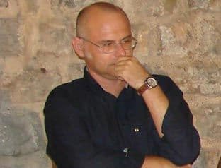 Radulović: Postoji jedno istovremeno opasno i naivno shvatanje budućnosti Radulović: Postoji jedno istovremeno opasno i naivno shvatanje budućnosti