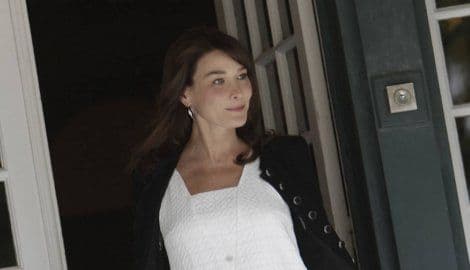 Mik Džeger u biografiji: Karla Bruni me varala s Dimitrijem Karađorđevićem Mik Džeger u biografiji: Karla Bruni me varala s Dimitrijem Karađorđevićem