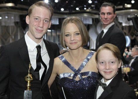 Džodi Foster će sinovima otkriti ko im je otac kada napune 21.godinu Džodi Foster će sinovima otkriti ko im je otac kada napune 21.godinu