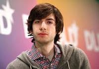 Nesigurni dječak postao milioner Nesigurni dječak postao milioner