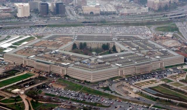 Pentagon poceo da otpušta zaposlene Pentagon poceo da otpušta zaposlene
