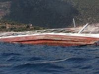 Nestalo 20 mornara sa prevrnute ruske ribarice Nestalo 20 mornara sa prevrnute ruske ribarice