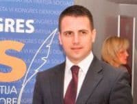 Vešović: Neka nam SDP ne odmaže, ako već neće da pomognu Vešović: Neka nam SDP ne odmaže, ako već neće da pomognu