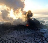 VIDEO: Na Kamčatki istovremeno eruptirala četiri vulkana VIDEO: Na Kamčatki istovremeno eruptirala četiri vulkana