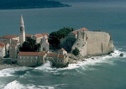 Monstat: Crnu Goru u 11 mjeseci posjetilo 1,42 miliona turista Monstat: Crnu Goru u 11 mjeseci posjetilo 1,42 miliona turista