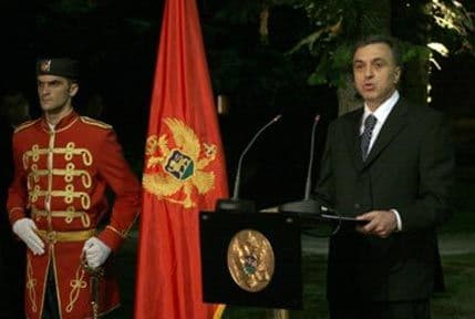 DPS: Počinje prikupljanje potpisa za predsjedničkog kandidata DPS Filipa Vujanovića DPS: Počinje prikupljanje potpisa za predsjedničkog kandidata DPS Filipa Vujanovića