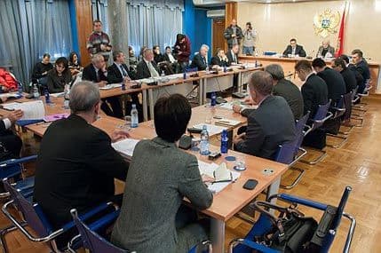 Regulatorne agencije spremne da smanje zarade Regulatorne agencije spremne da smanje zarade