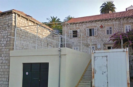 Akcionari Trebjese žele zgradu Crvenog krsta u Dubrovniku Akcionari Trebjese žele zgradu Crvenog krsta u Dubrovniku