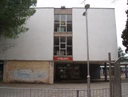 Osnovac povrijeđen u tuči zakazanoj preko Fejsbuka Osnovac povrijeđen u tuči zakazanoj preko Fejsbuka