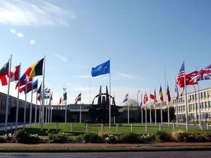 Četiri ambasadora pri NATO-u stižu u Crnu Goru Četiri ambasadora pri NATO-u stižu u Crnu Goru