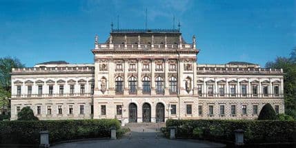 Erste banka: Za pobjednika "Best of South-East" programa stipendija od 10.000 eura Erste banka: Za pobjednika "Best of South-East" programa stipendija od 10.000 eura