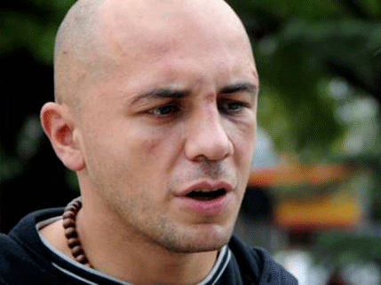 Zbog prebijanja Pejanovića policajcima po sedam mjeseci zatvora Zbog prebijanja Pejanovića policajcima po sedam mjeseci zatvora