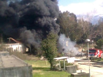 Požar u bivšoj kasarni Orjenski bataljon u Kumboru Požar u bivšoj kasarni Orjenski bataljon u Kumboru