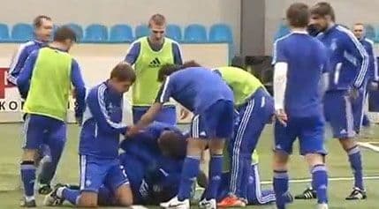 VIDEO: Žestoka tuča na treningu Dinama VIDEO: Žestoka tuča na treningu Dinama