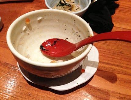 Kazna za onog koji ne pojede sve iz tanjira! Kazna za onog koji ne pojede sve iz tanjira!