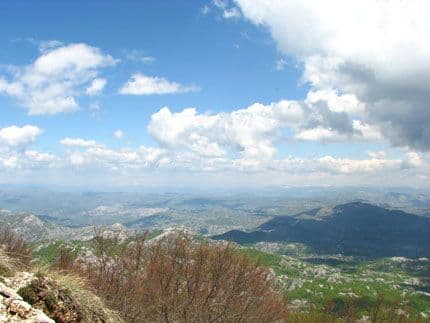 Sjutra promjenjivo oblačno Sjutra promjenjivo oblačno