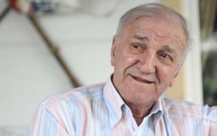 Bata Živojinović kod kuće na oporavku Bata Živojinović kod kuće na oporavku