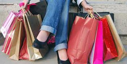 Kriza tjera Francuskinje iz butika Kriza tjera Francuskinje iz butika