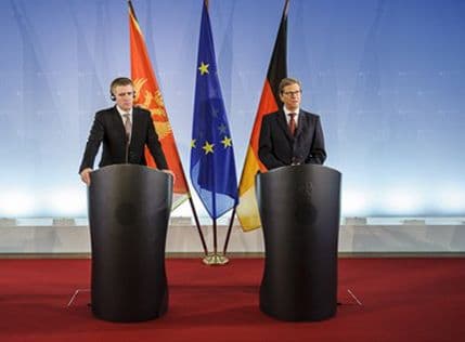 Lukšić - Vestervele: Nastaviti sa akcionim planovima za poglavlja 23 i 24 Lukšić - Vestervele: Nastaviti sa akcionim planovima za poglavlja 23 i 24