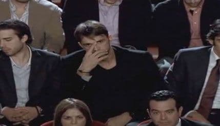 VIDEO: Košarkaši Efesa na koncertu klasične muzike, kad tamo - navijači! VIDEO: Košarkaši Efesa na koncertu klasične muzike, kad tamo - navijači!