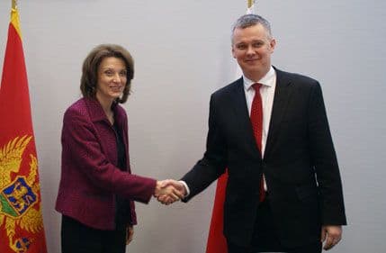 Pohvale za napredak Crne Gore u reformi sistema odbrane Pohvale za napredak Crne Gore u reformi sistema odbrane