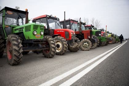 Protesti kooperanata Vindije i Dukata: Hoće da unište domaću proizvodnju Protesti kooperanata Vindije i Dukata: Hoće da unište domaću proizvodnju