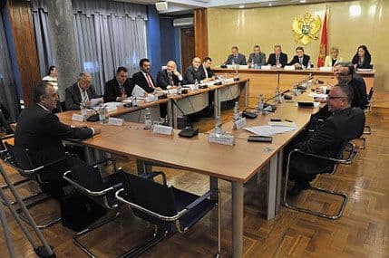 DPS, Pozitivna i DF podržaće prijedlog SNP-a o pristupu tajnim informacijama DPS, Pozitivna i DF podržaće prijedlog SNP-a o pristupu tajnim informacijama