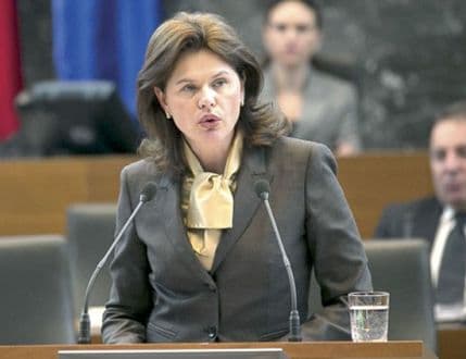 Slovenija: Alenka Bratušek novi premijer Slovenija: Alenka Bratušek novi premijer