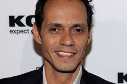 Mark Entoni u vezi sa bogatom nasljednicom Mark Entoni u vezi sa bogatom nasljednicom