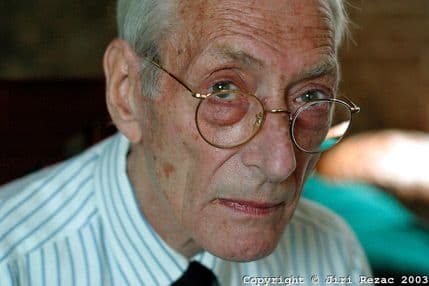 Umro Brus Rejnolds, organizator najspektakularnije pljačke u Britaniji Umro Brus Rejnolds, organizator najspektakularnije pljačke u Britaniji