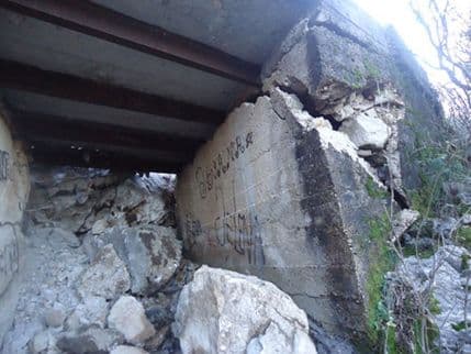 MAGUD: Stijena uništila most u Grblju, sanacija nemoguća MAGUD: Stijena uništila most u Grblju, sanacija nemoguća