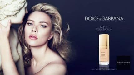 VIDEO: Skarlet Johanson gola i savršena u novoj reklami VIDEO: Skarlet Johanson gola i savršena u novoj reklami