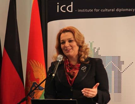 Vlahović: Znanje i mladi kao novi brend Crne Gore Vlahović: Znanje i mladi kao novi brend Crne Gore