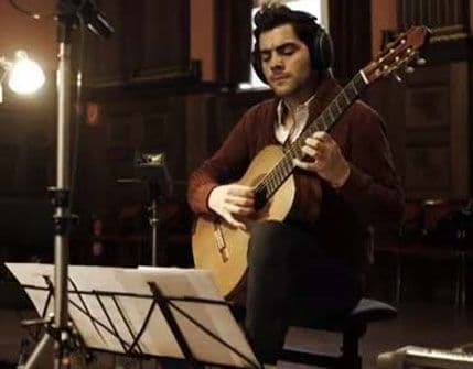 Karadaglićev novi album i saradnja sa Endrjuom Lojdom Veberom Karadaglićev novi album i saradnja sa Endrjuom Lojdom Veberom