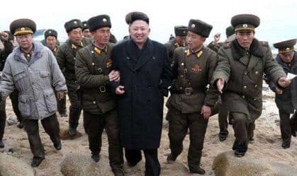 Kim Džong Un pozvao vojsku da se spremi za rat Kim Džong Un pozvao vojsku da se spremi za rat