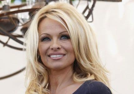 Pamela Anderson u kampanji protiv guščije paštete Pamela Anderson u kampanji protiv guščije paštete