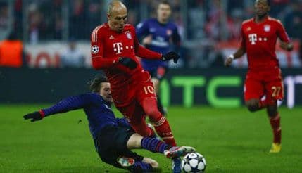 LŠ: Arsenal umao šokirao Bajern, Malaga izbacila Porto LŠ: Arsenal umao šokirao Bajern, Malaga izbacila Porto