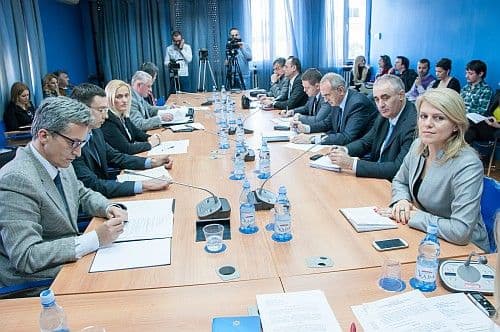 Odbor za politički sistem sjutra odlučuje o saslušanju Konjevića, Medenice i Čarapić Odbor za politički sistem sjutra odlučuje o saslušanju Konjevića, Medenice i Čarapić