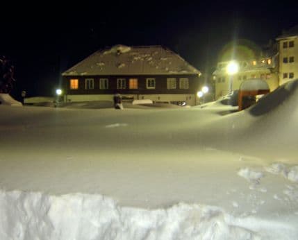Zbog kvara na dalekovodu Kolašin večeras bez struje! Zbog kvara na dalekovodu Kolašin večeras bez struje!