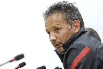 Mihajlović: Ko dobije crveni, isključen je iz reprezentacije! Mihajlović: Ko dobije crveni, isključen je iz reprezentacije!