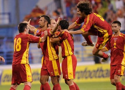 Telekom poklanja 26 karata za derbi Crna Gora- Engleska Telekom poklanja 26 karata za derbi Crna Gora- Engleska