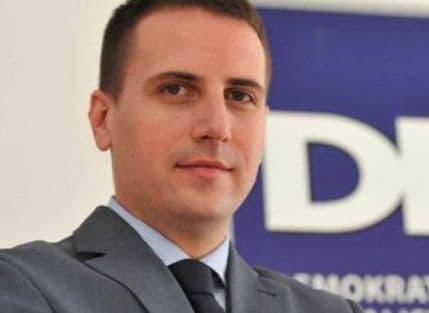 Vešović: Podrška Lekiću nastavak sunovrata Pozitivne Vešović: Podrška Lekiću nastavak sunovrata Pozitivne