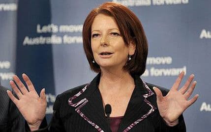 Australija se izvinila majkama zbog prisilnog oduzimanja djece Australija se izvinila majkama zbog prisilnog oduzimanja djece