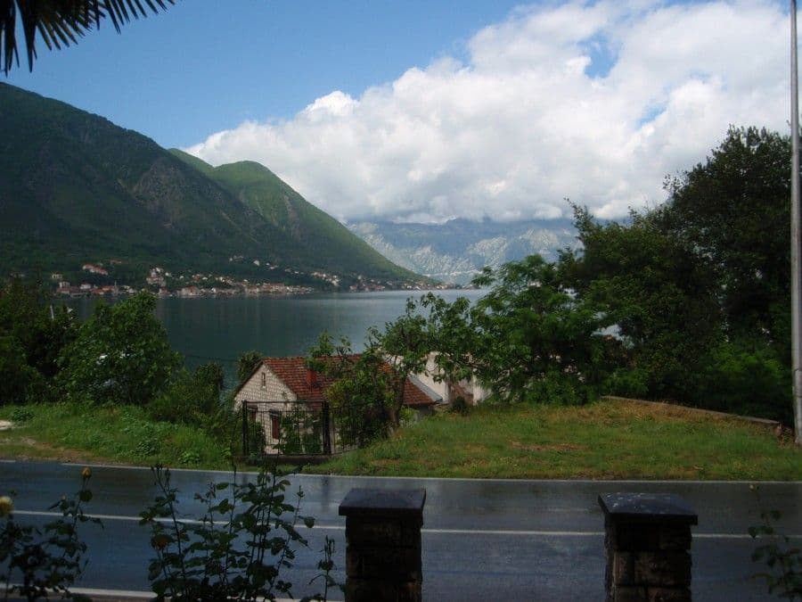 Dobrota: Povrijeđen motociklista Dobrota: Povrijeđen motociklista