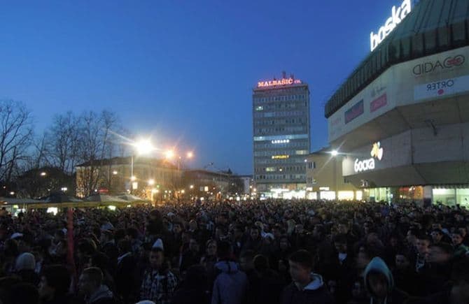 U Banjaluci zapaljena zastava Hrvatske U Banjaluci zapaljena zastava Hrvatske